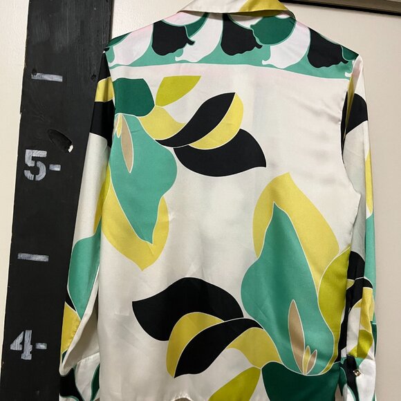 Zara Satin Button Down Long Sleeve Printed Blouse XS NWT Green Cream Black - Picture 2 of 6